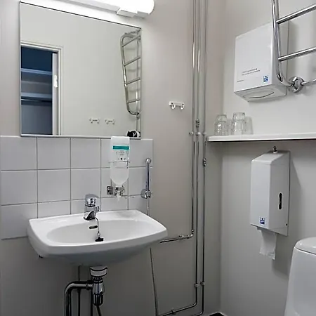 Rakuuna Hotel 4*