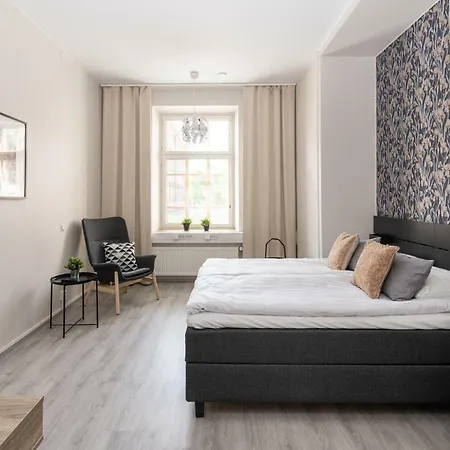 Rakuuna מלון לאפינרנטה