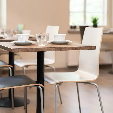 Rakuuna מלון לאפינרנטה